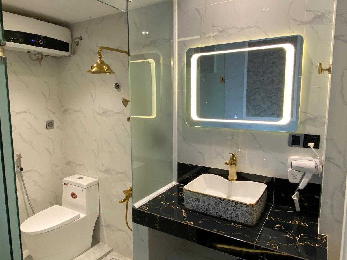 Phuoc Hung 1 Hotel Віньлонґ Екстер'єр фото